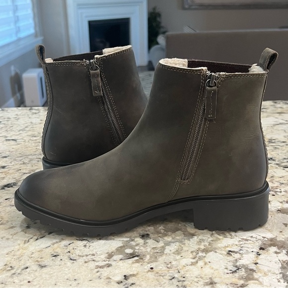 Rockport Shoes Gore Taupe Suede Gore Chelsea Boots - Picture 7 of 15